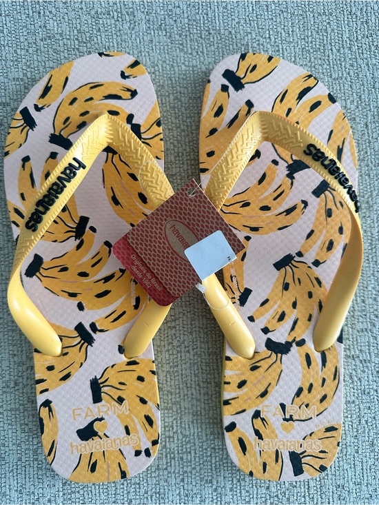 Havaianas Shoes - Havaianas Yellow Banana Print Flip Flops